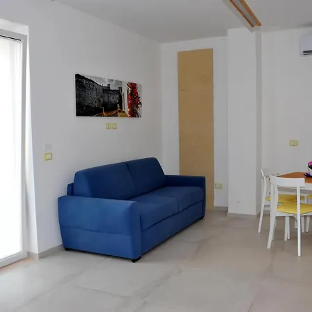 Bluotranto 4*