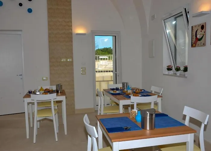 Oda ve Kahvaltı Bluotranto 4*